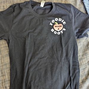 Cute Gym tee for Muscle Mommies 🍑